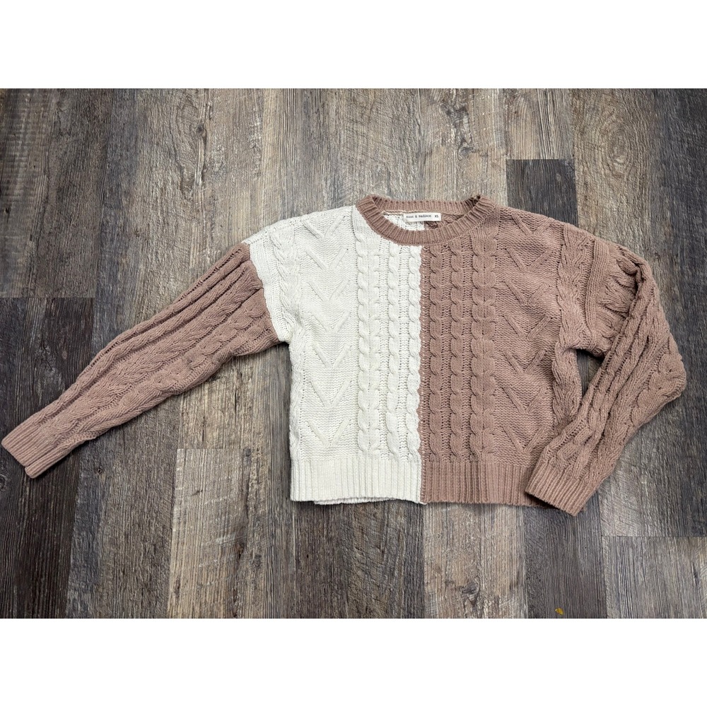 Moon & Madison Colorblock Cable Knit Chenille Sweater Mauve Cream XSโ SMC004